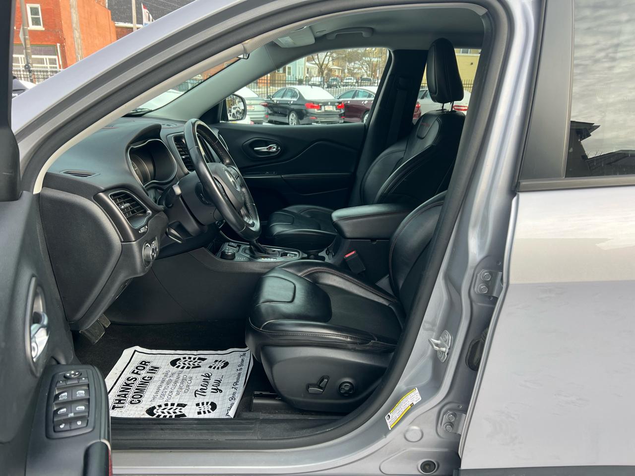 Jeep Cherokee Trailhawk 4x4 2020