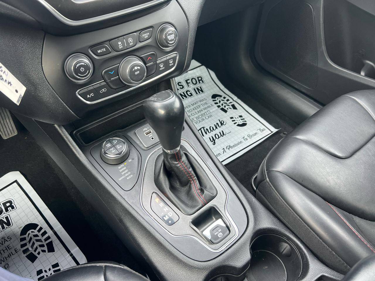 Jeep Cherokee Trailhawk 4x4 2020