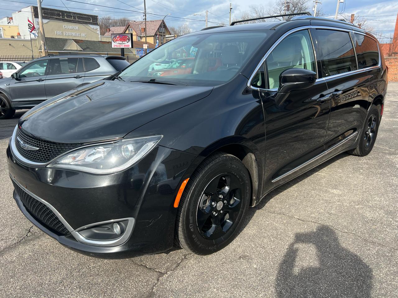 2017 Chrysler Pacifica Touring-L Plus FWD