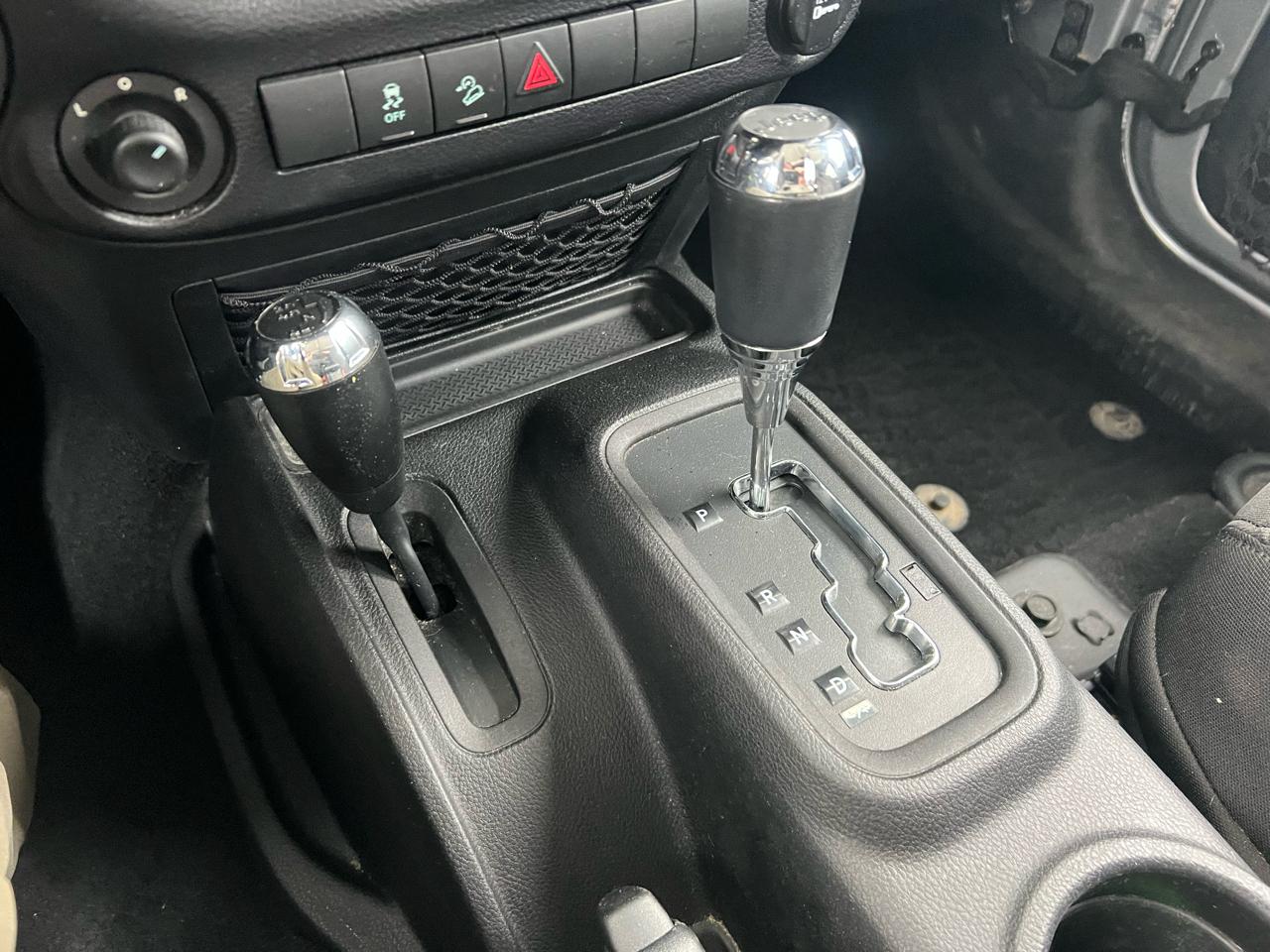 Jeep Wrangler Unlimited 4WD 4dr Willys Wheeler 2015