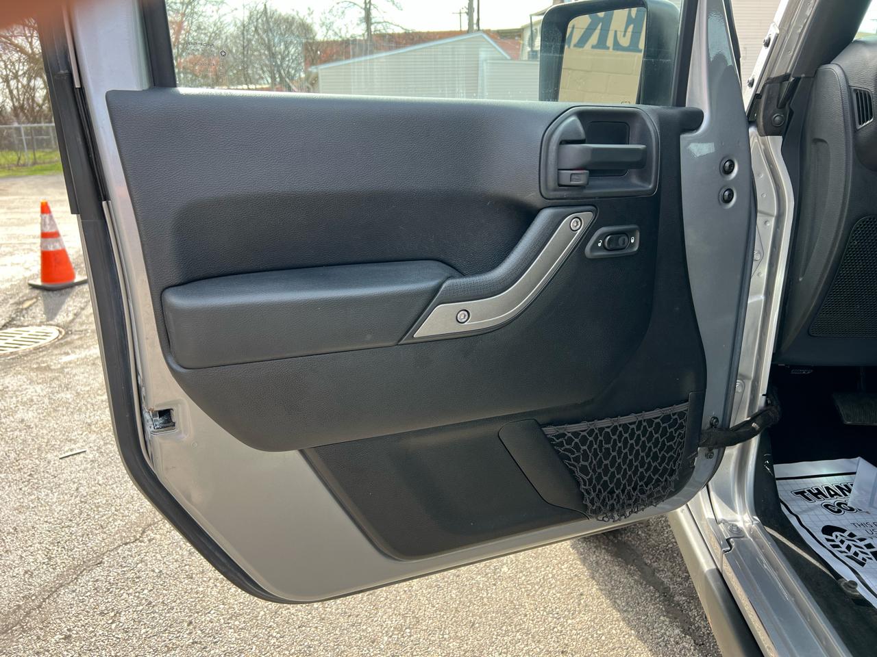 Jeep Wrangler Unlimited 4WD 4dr Willys Wheeler 2015