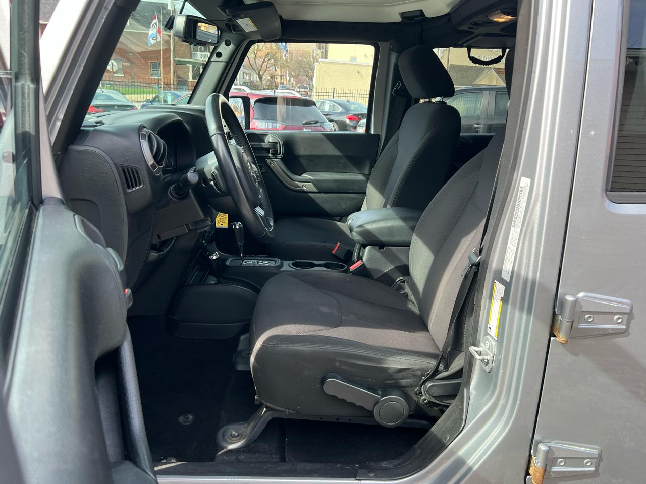 Jeep Wrangler Unlimited 4WD 4dr Willys Wheeler 2015