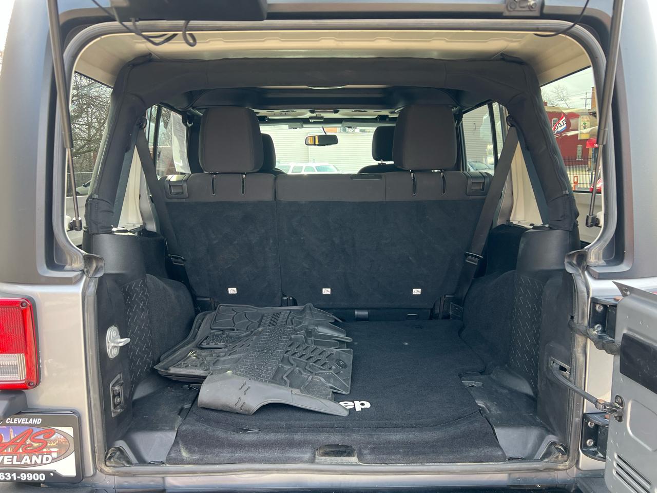 Jeep Wrangler Unlimited 4WD 4dr Willys Wheeler 2015