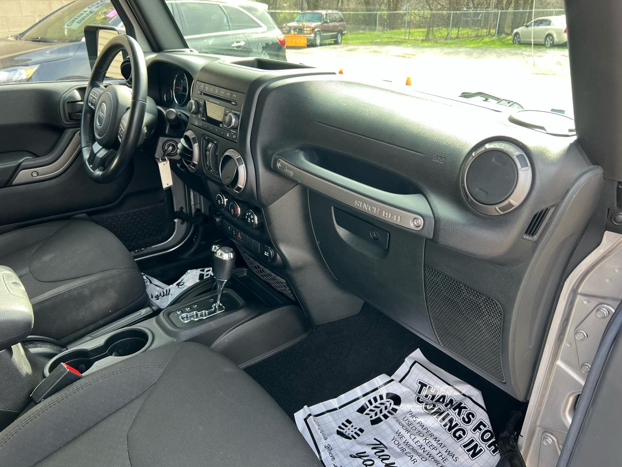 Jeep Wrangler Unlimited 4WD 4dr Willys Wheeler 2015