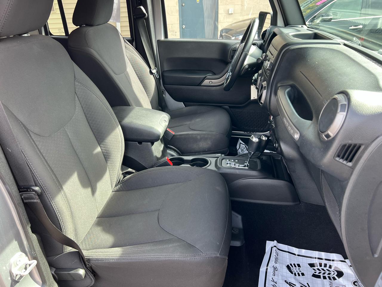 Jeep Wrangler Unlimited 4WD 4dr Willys Wheeler 2015