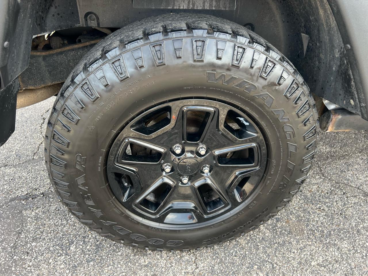 Jeep Wrangler Unlimited 4WD 4dr Willys Wheeler 2015