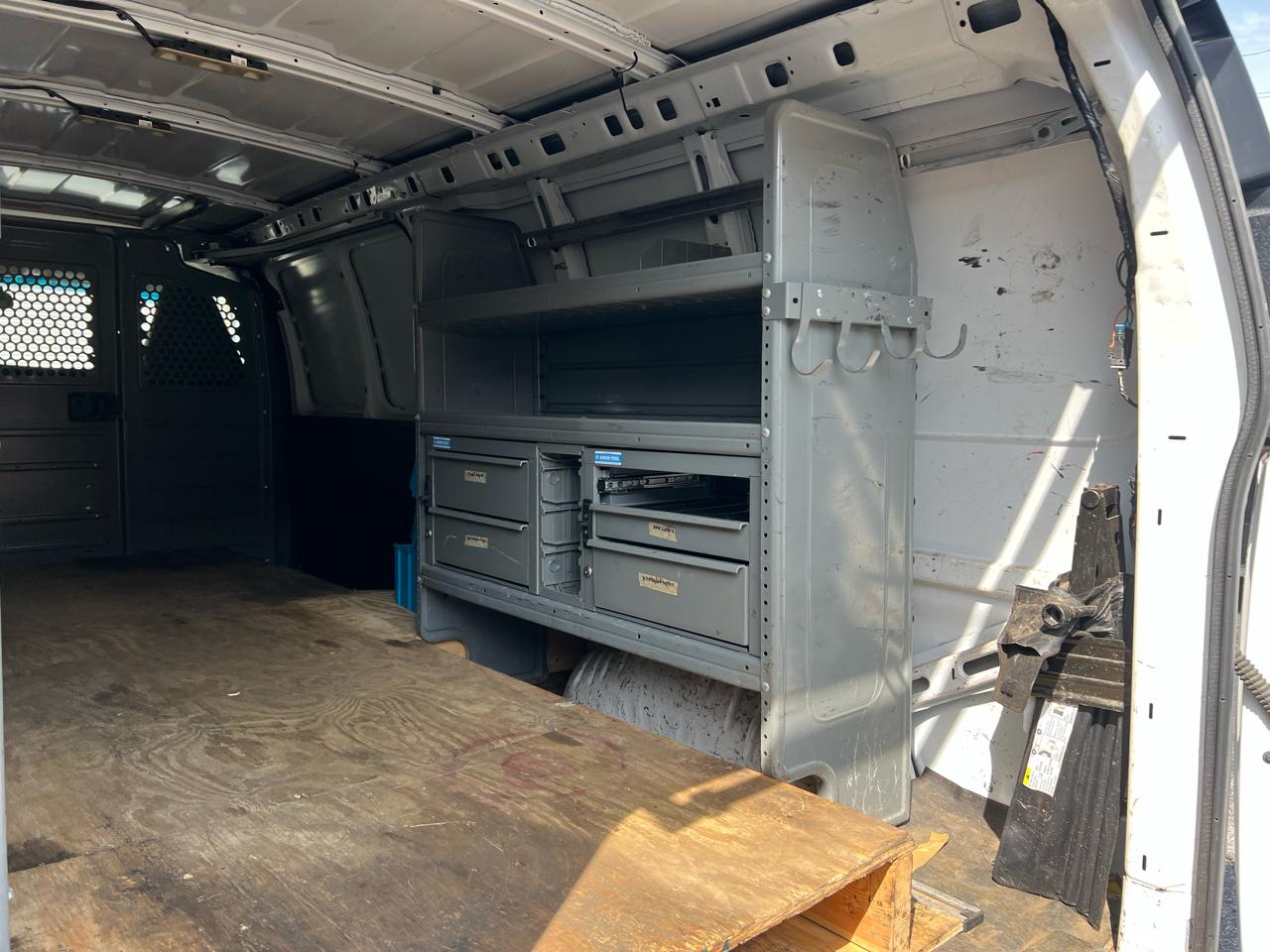 Chevrolet Express Cargo Van RWD 3500 155" 2018