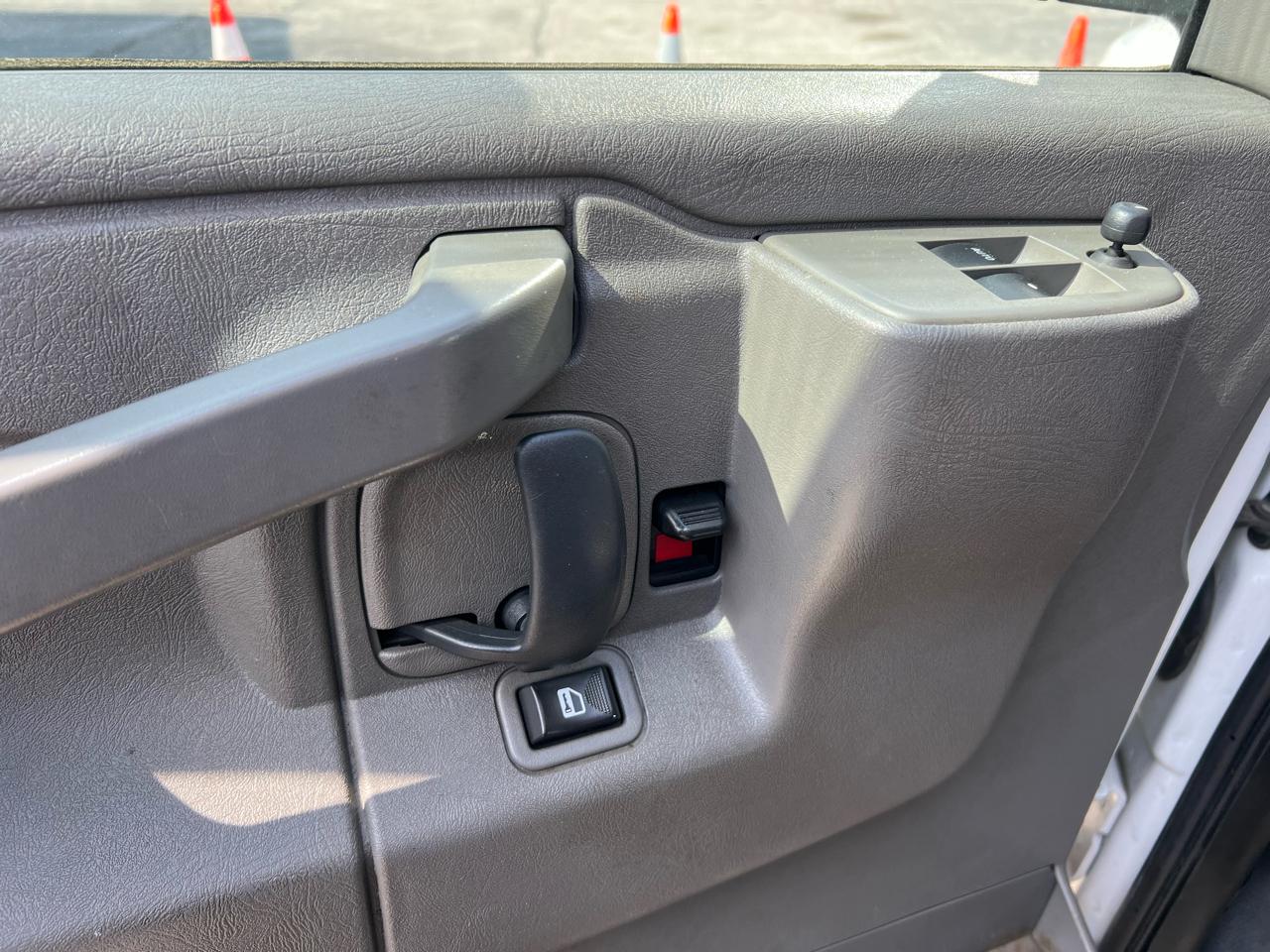 Chevrolet Express Cargo Van RWD 3500 155" 2018