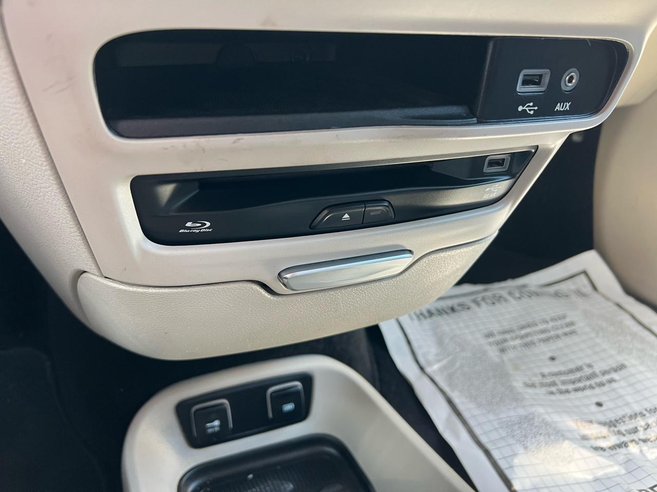 Chrysler Pacifica Touring-L Plus FWD 2017