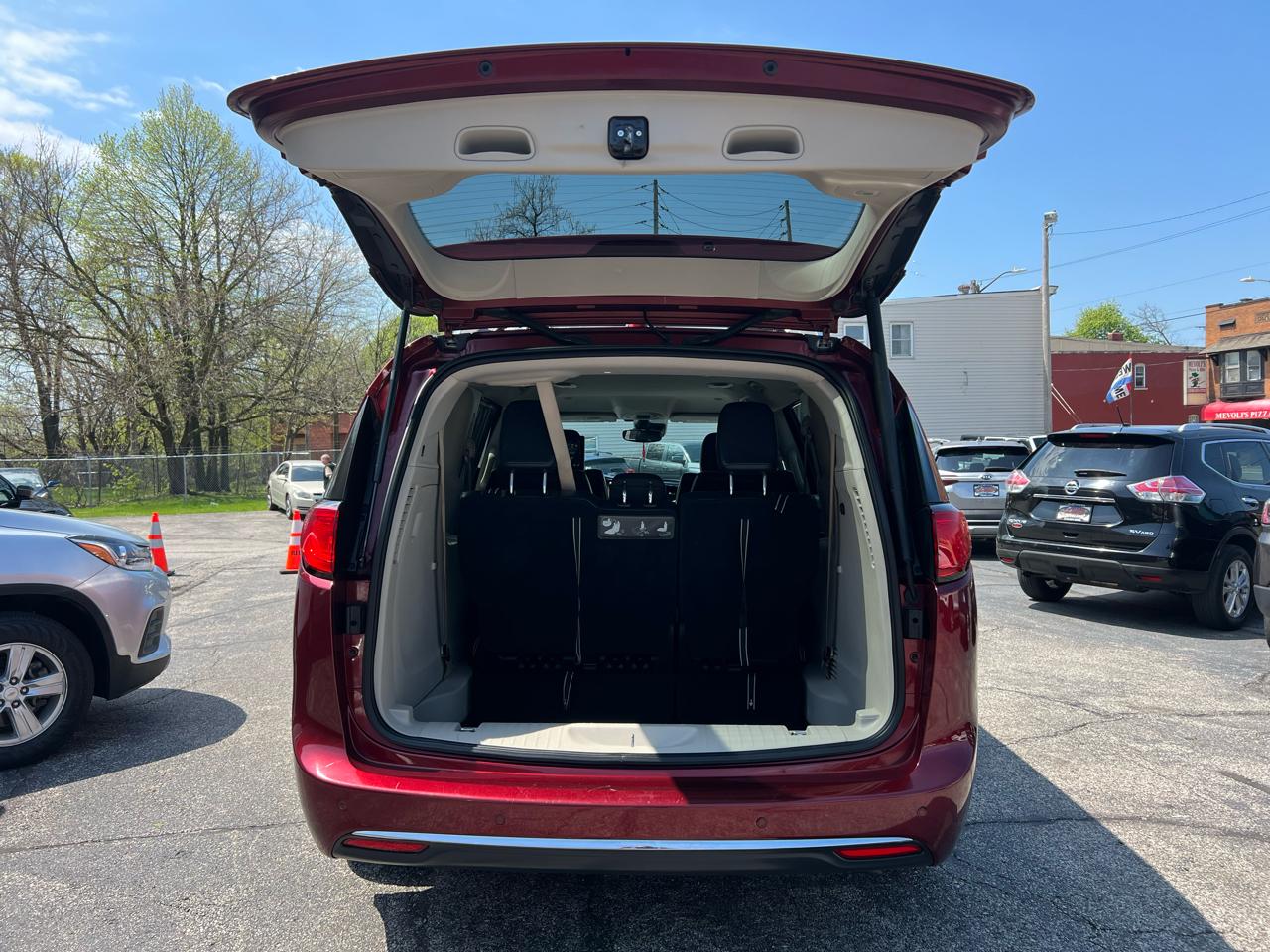 Chrysler Pacifica Touring-L Plus FWD 2017