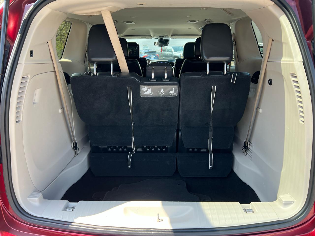 Chrysler Pacifica Touring-L Plus FWD 2017