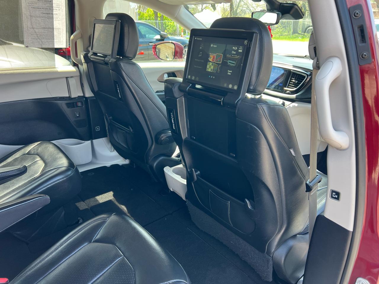 Chrysler Pacifica Touring-L Plus FWD 2017
