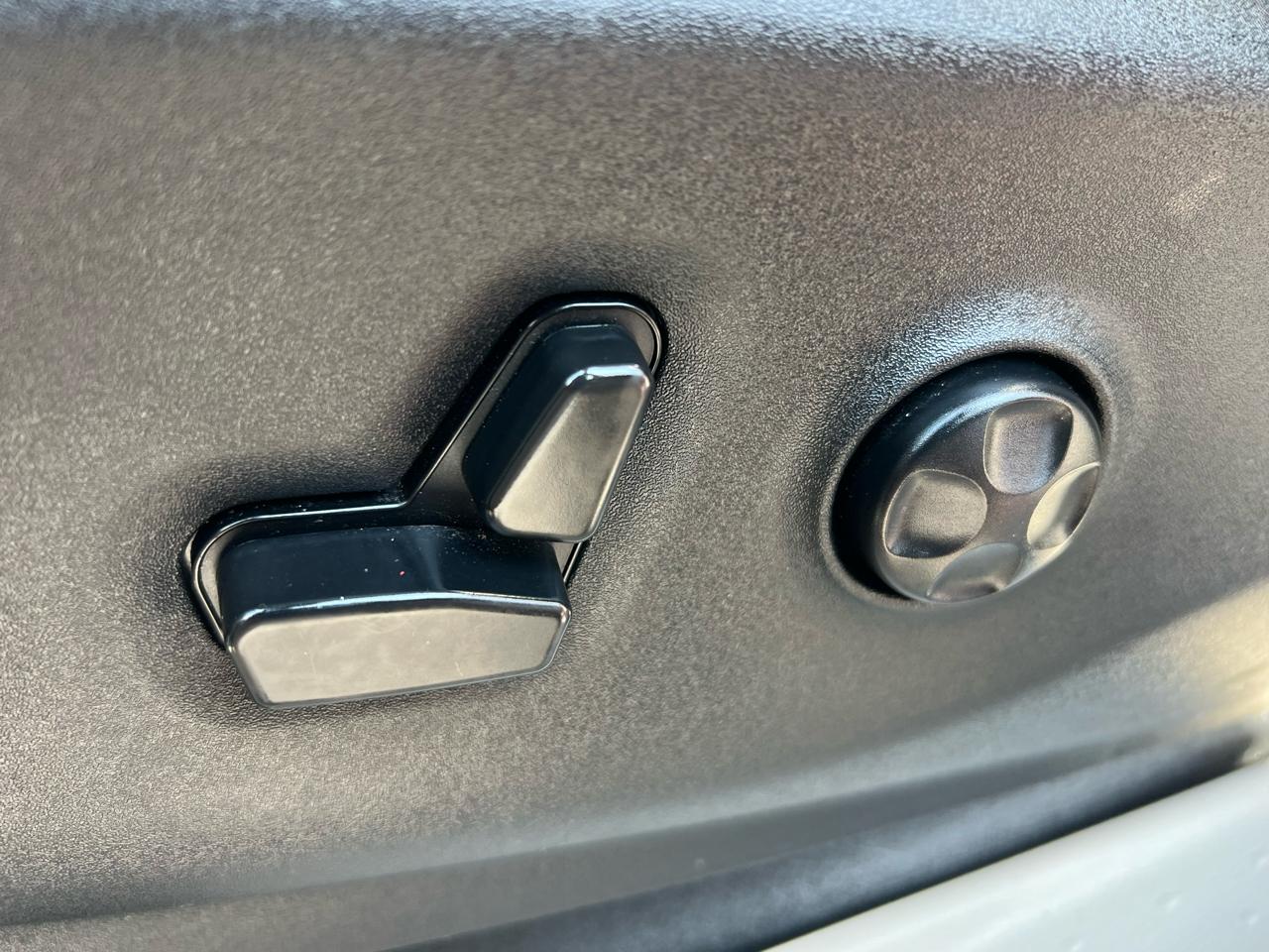 Chrysler Pacifica Touring-L Plus FWD 2017