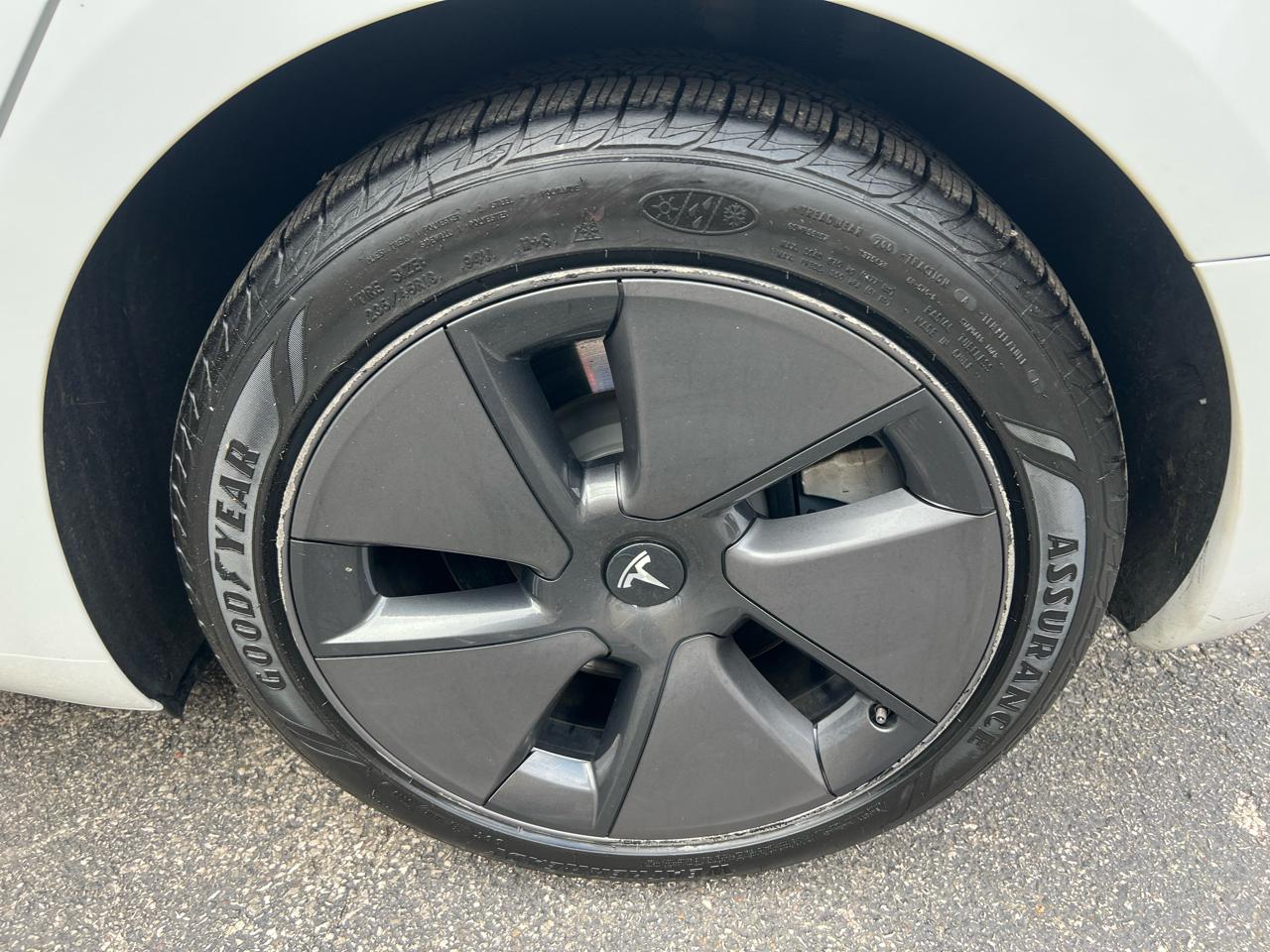 Tesla Model 3 RWD 2023