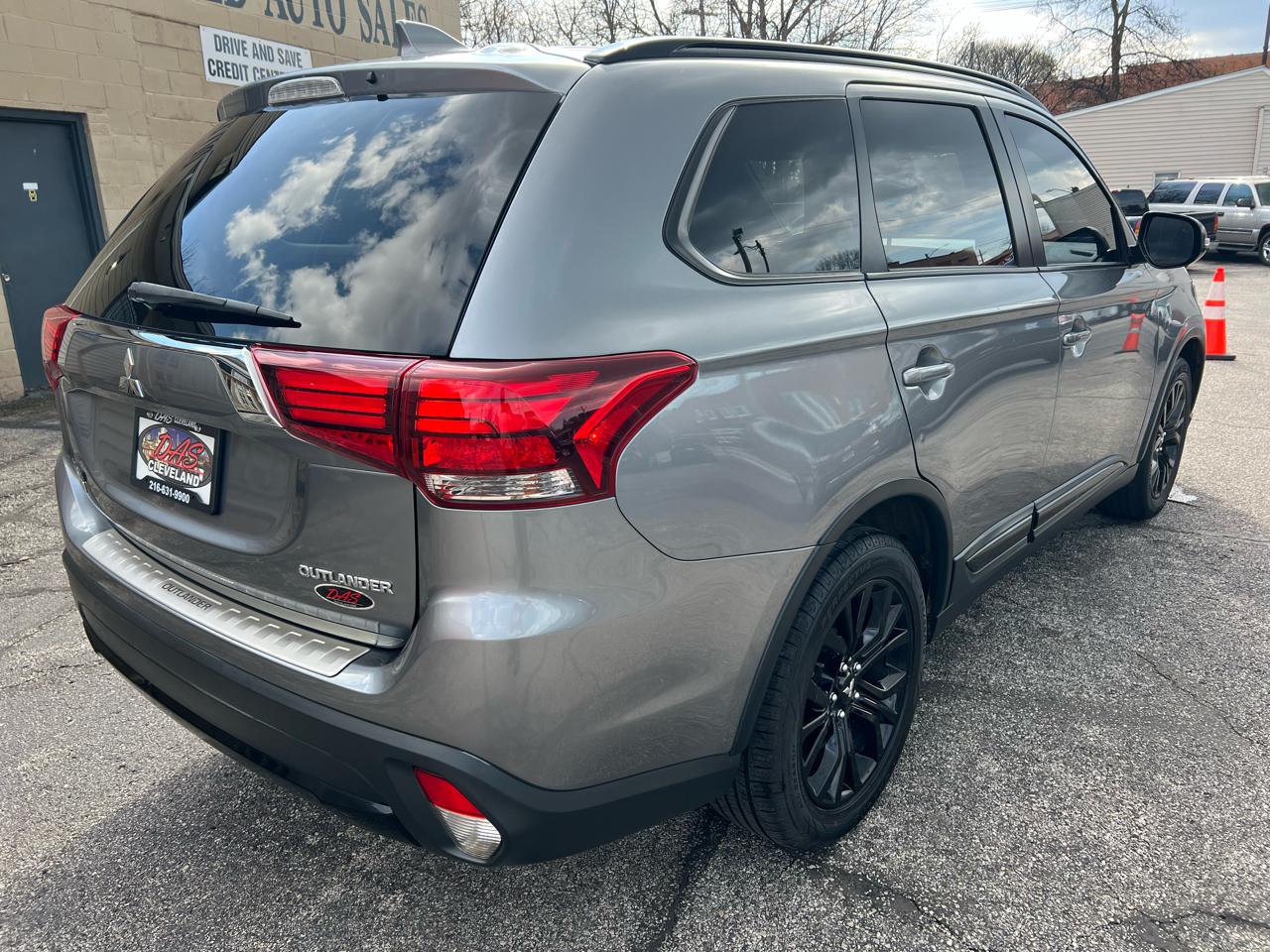Mitsubishi Outlander LE S-AWC 2018