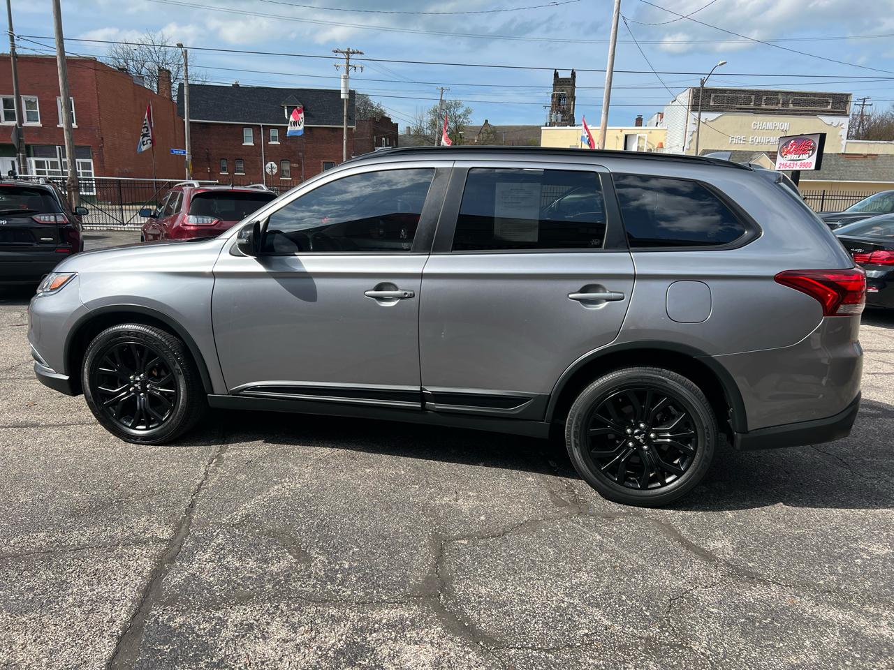 Mitsubishi Outlander LE S-AWC 2018