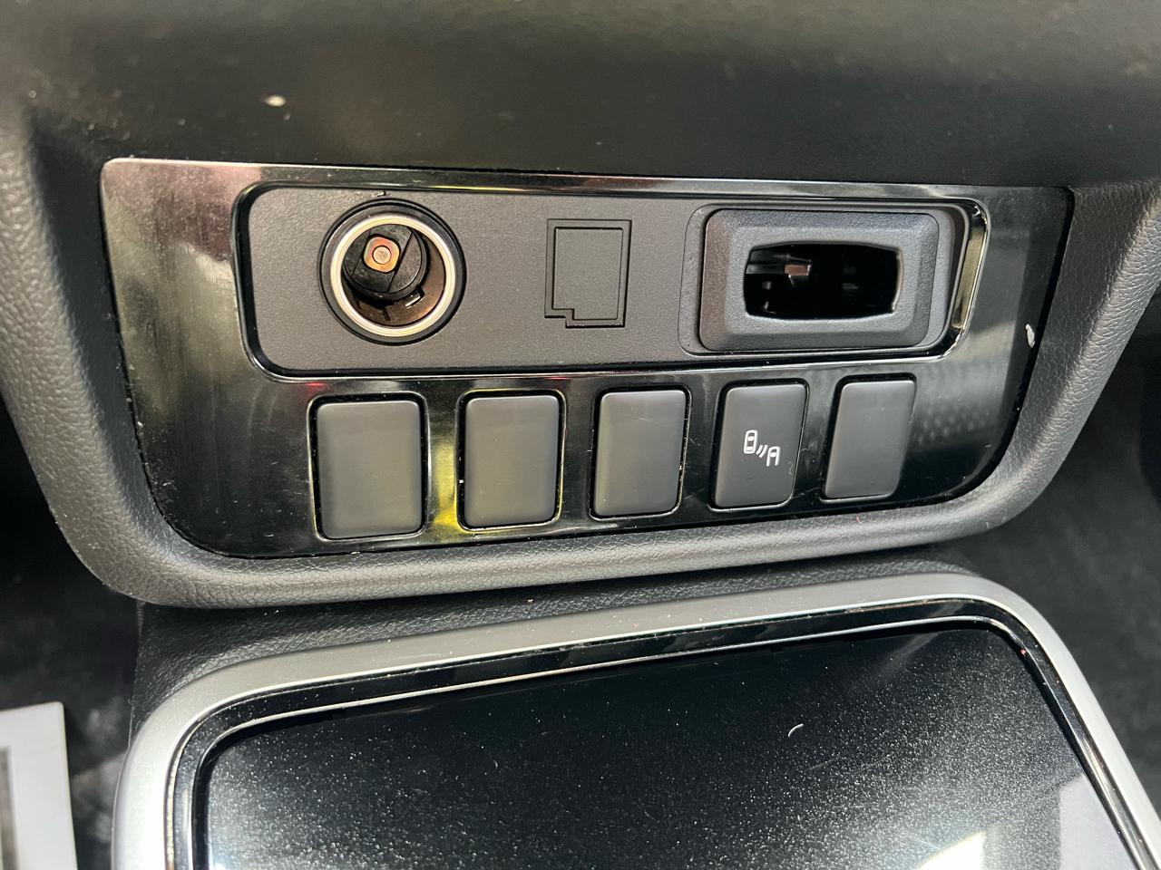 Mitsubishi Outlander LE S-AWC 2018