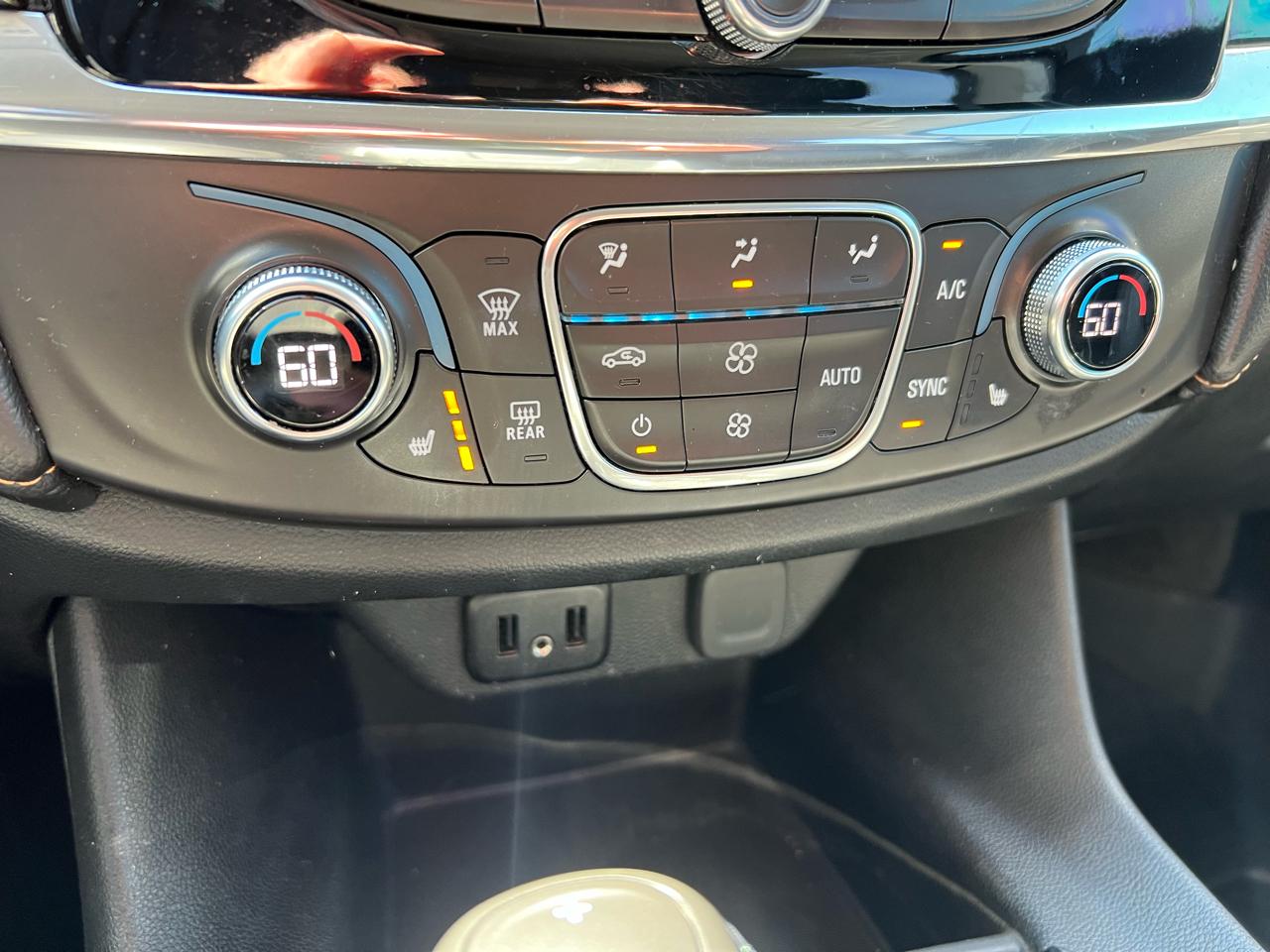 Chevrolet Traverse AWD 4dr LT Leather w/3LT 2019