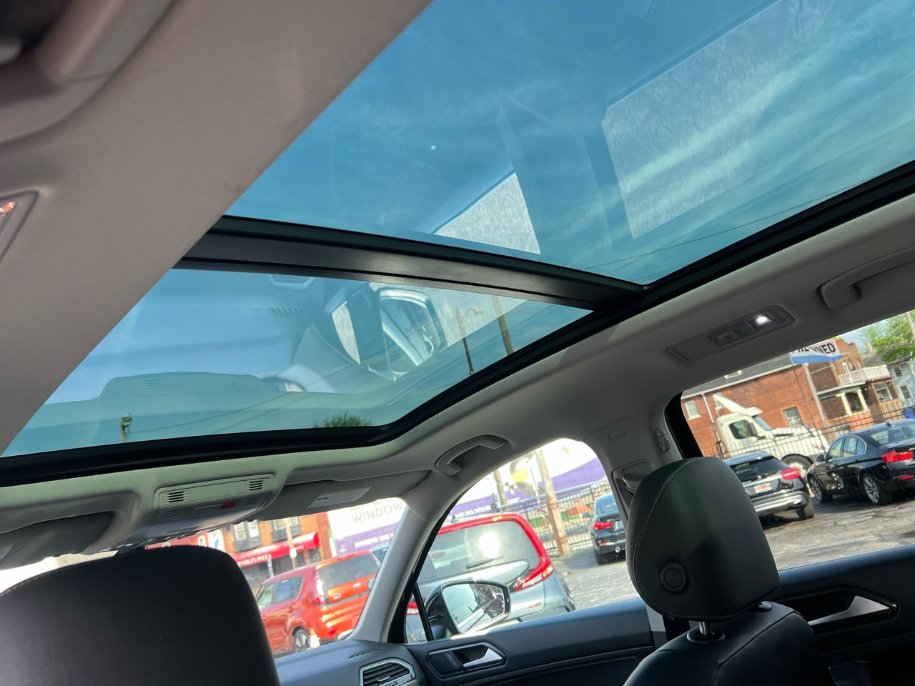 Volkswagen Tiguan 2.0T SEL FWD 2018