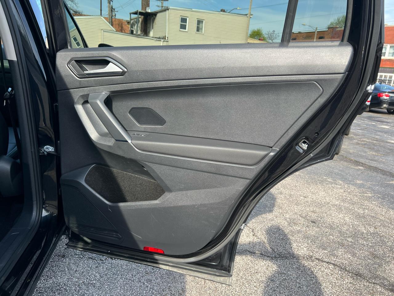 Volkswagen Tiguan 2.0T SEL FWD 2018