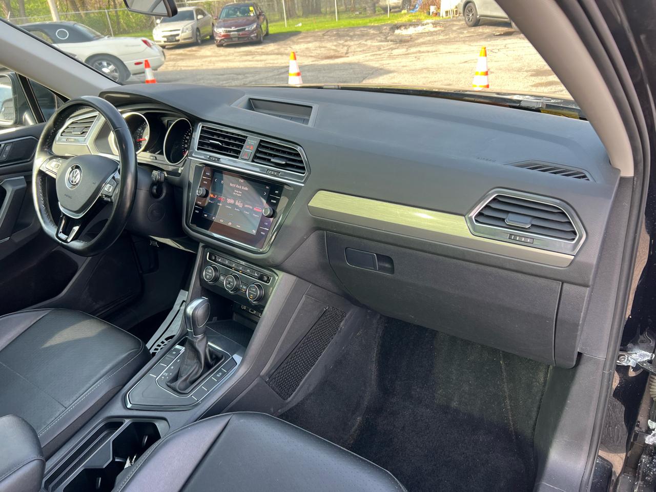 Volkswagen Tiguan 2.0T SEL FWD 2018