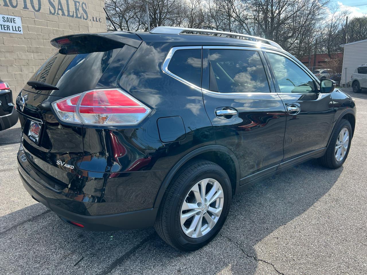 Nissan Rogue AWD 4dr SV 2016
