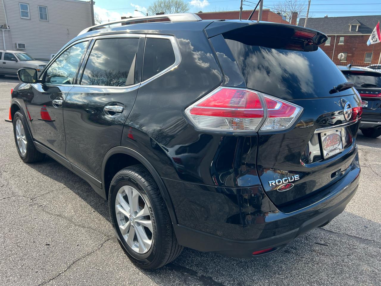 Nissan Rogue AWD 4dr SV 2016