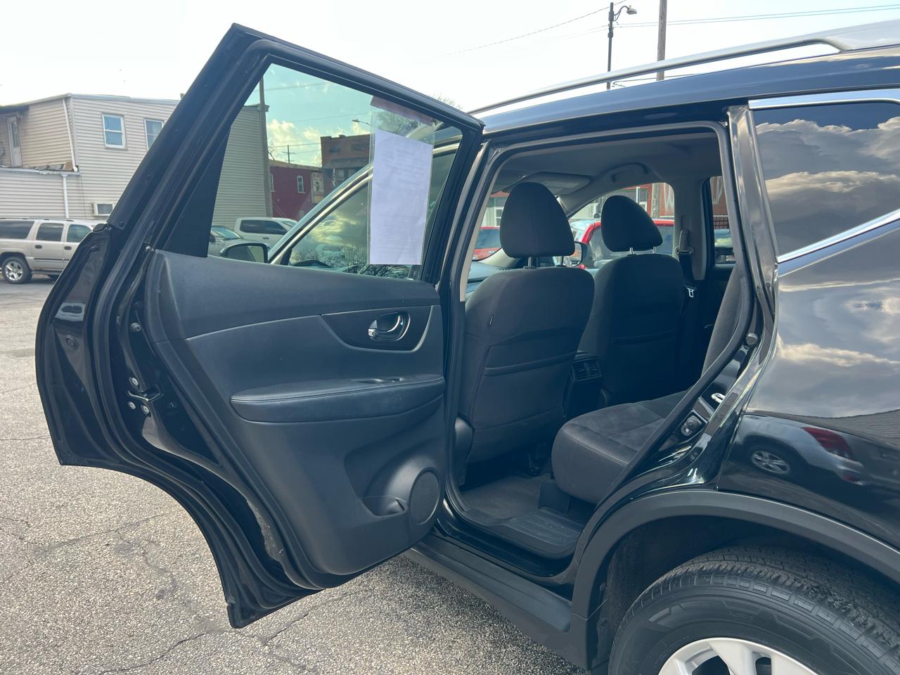 Nissan Rogue AWD 4dr SV 2016