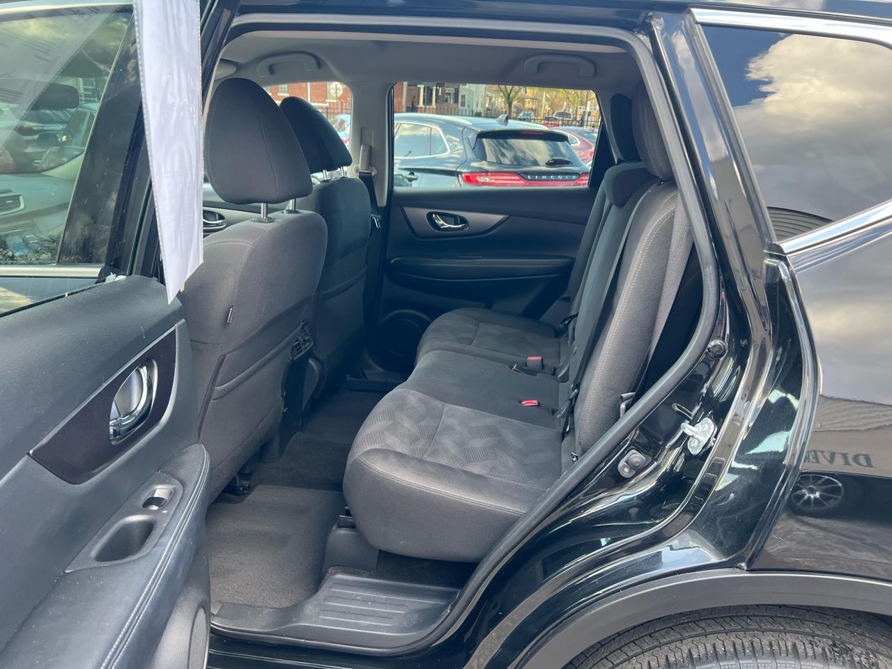 Nissan Rogue AWD 4dr SV 2016