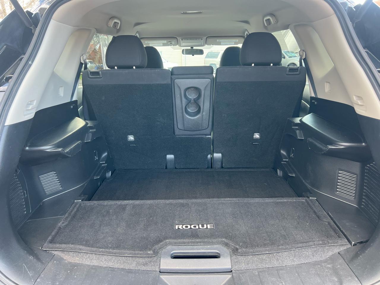 Nissan Rogue AWD 4dr SV 2016