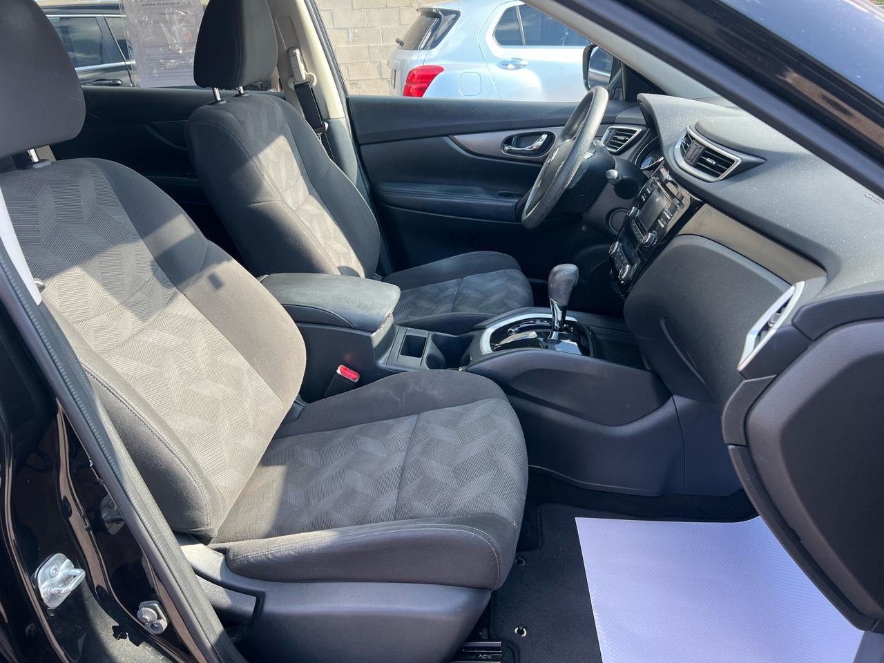 Nissan Rogue AWD 4dr SV 2016