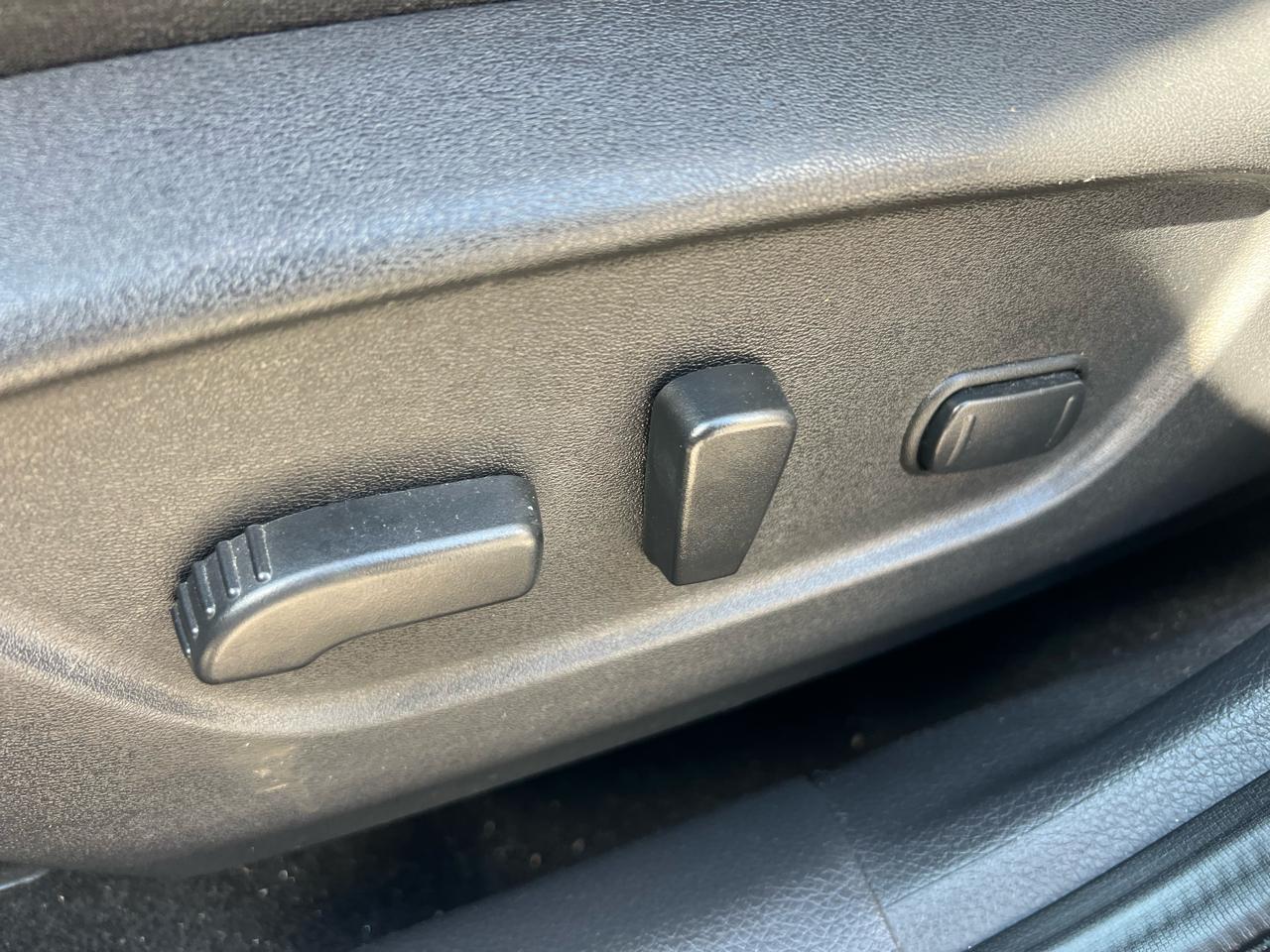 Nissan Rogue AWD 4dr SV 2016