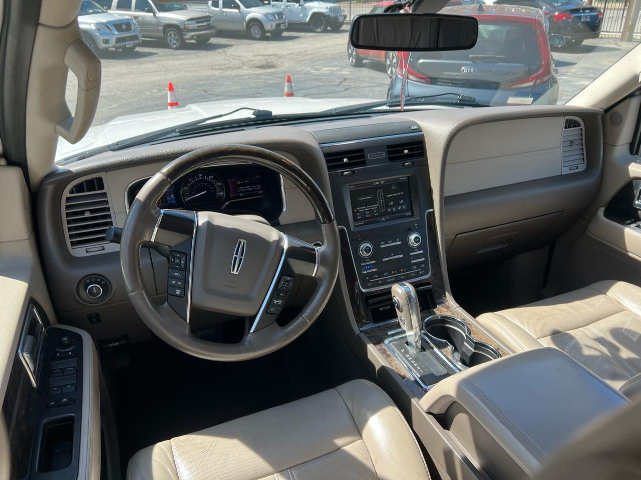 Lincoln Navigator L 4WD 4dr 2015