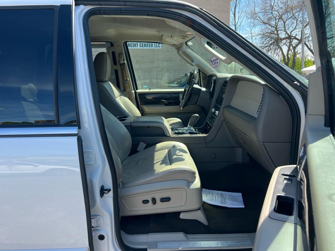 Lincoln Navigator L 4WD 4dr 2015