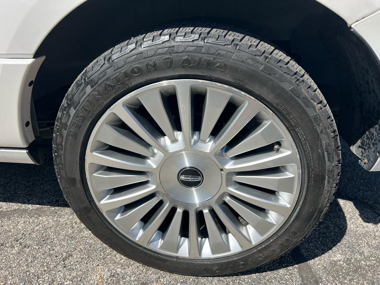 Lincoln Navigator L 4WD 4dr 2015