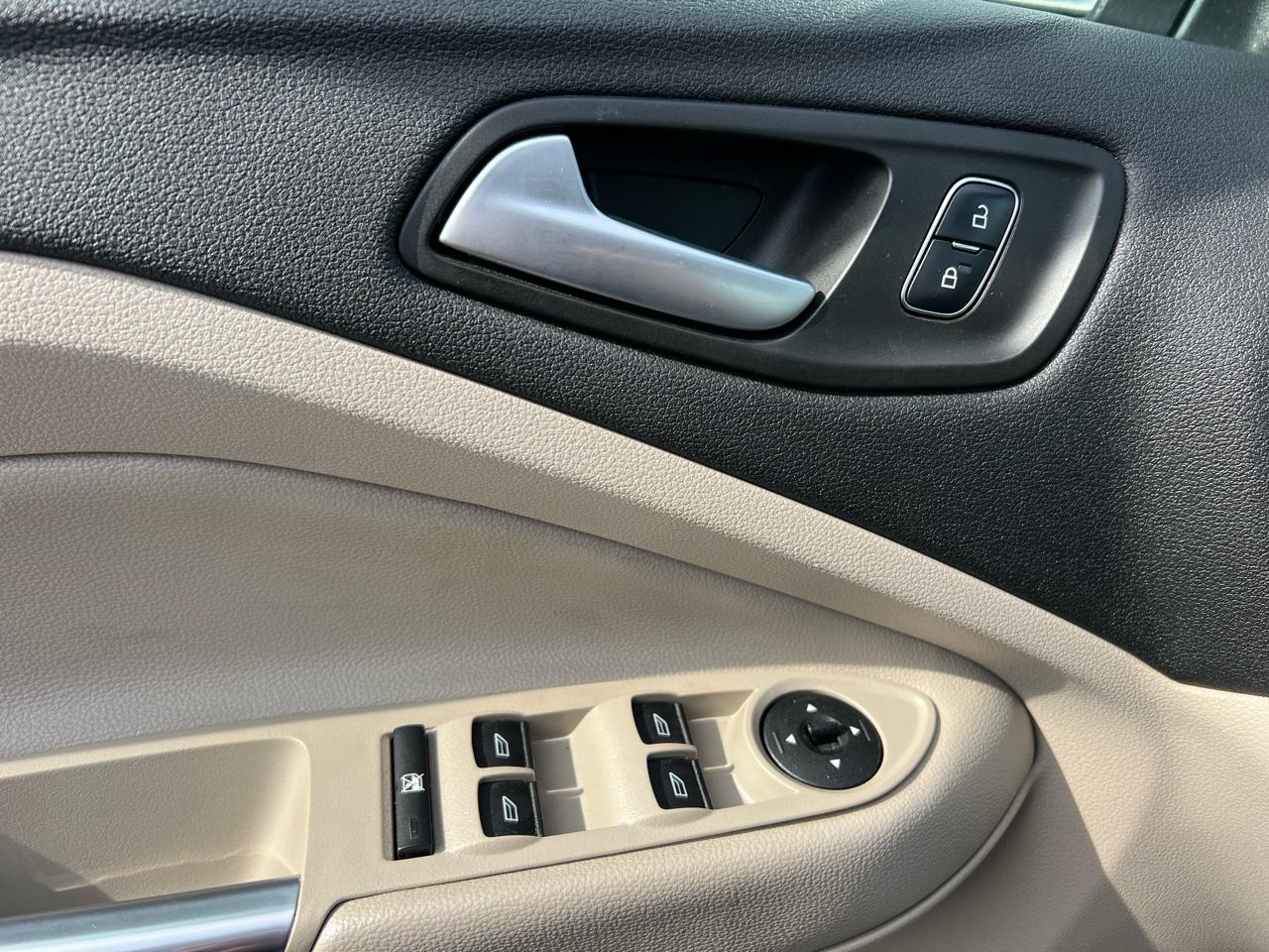 Ford Escape SEL 4WD 2018