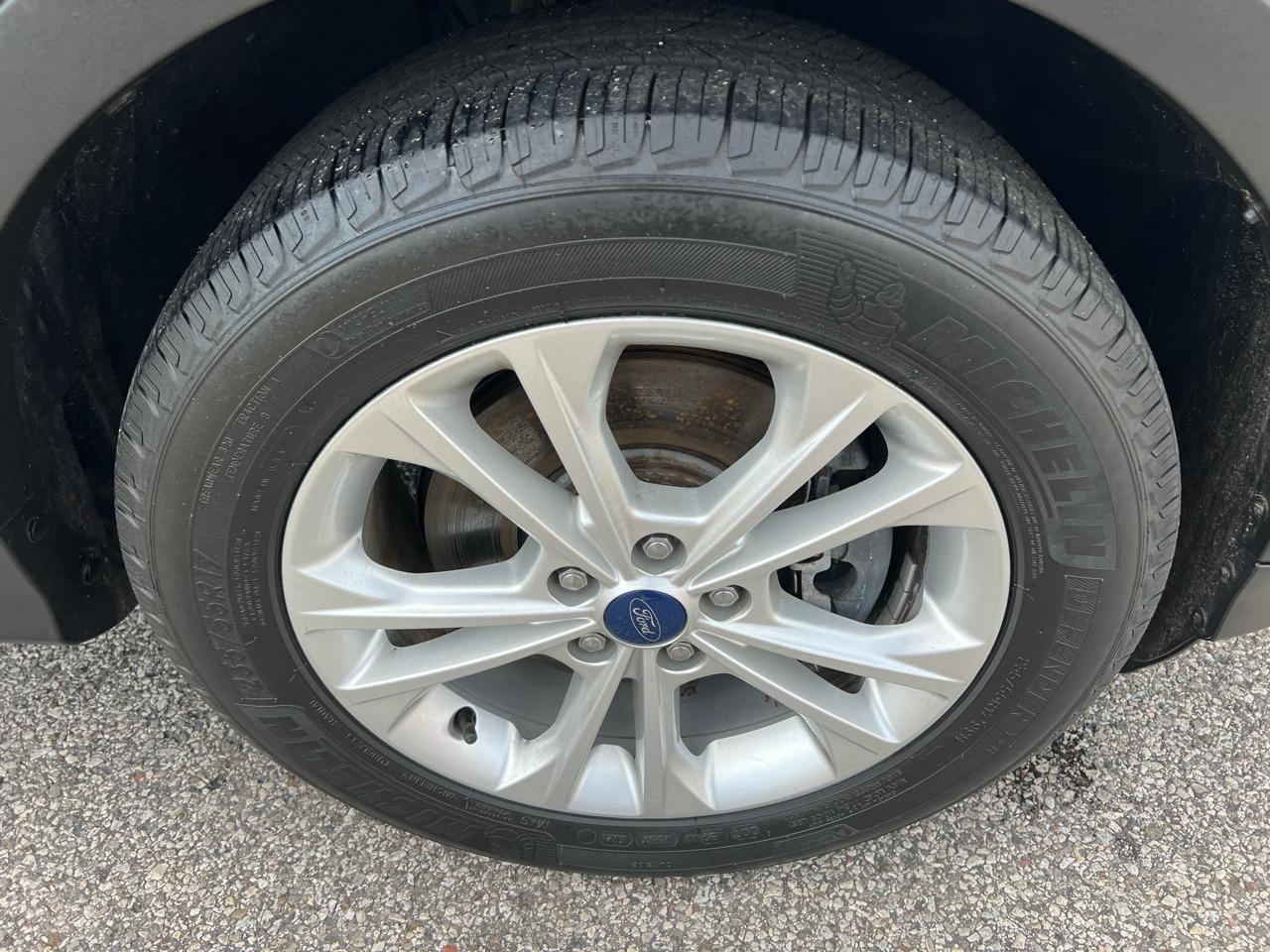 Ford Escape SEL 4WD 2018