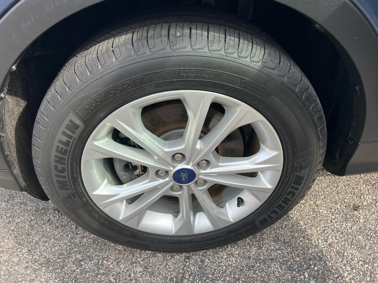 Ford Escape SEL 4WD 2018