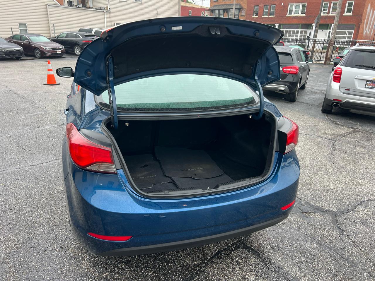 Hyundai Elantra 4dr Sdn Auto SE 2016