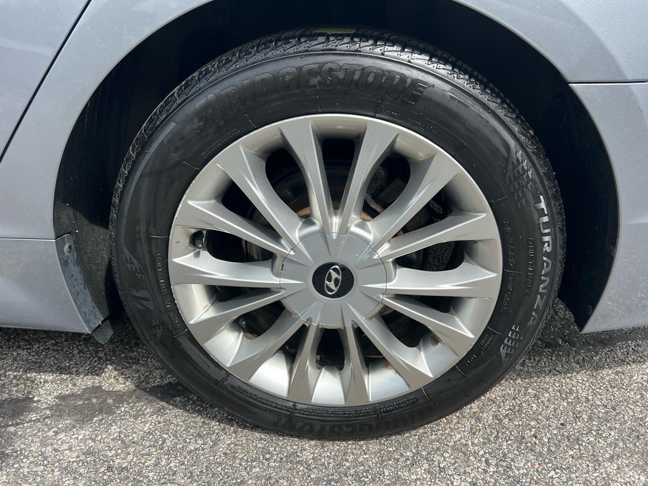Hyundai Sonata 4dr Sdn 2.4L Limited w/Brown Seats PZEV 2015