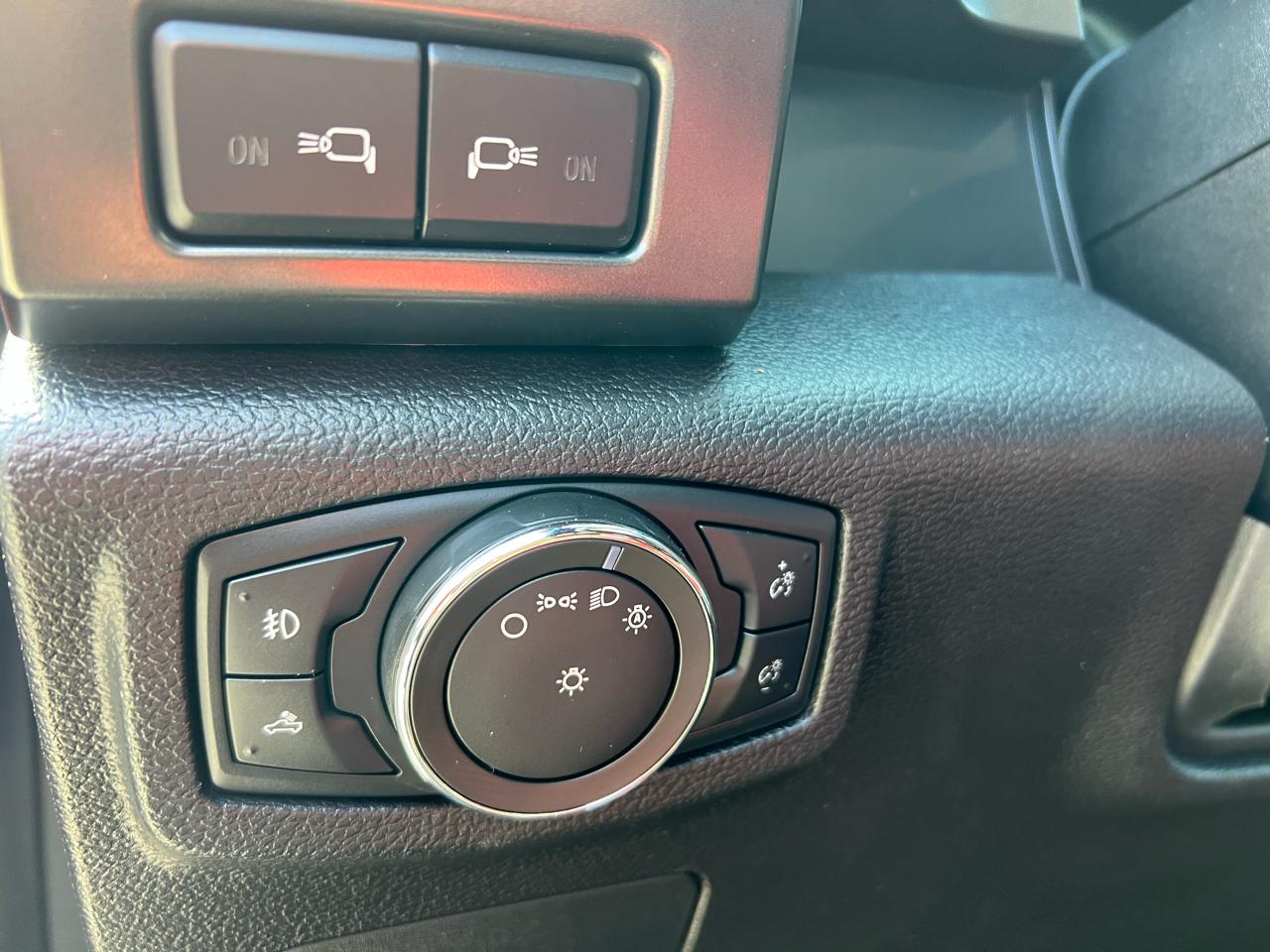 Ford F-150 4WD SuperCrew 145" FX4 2016