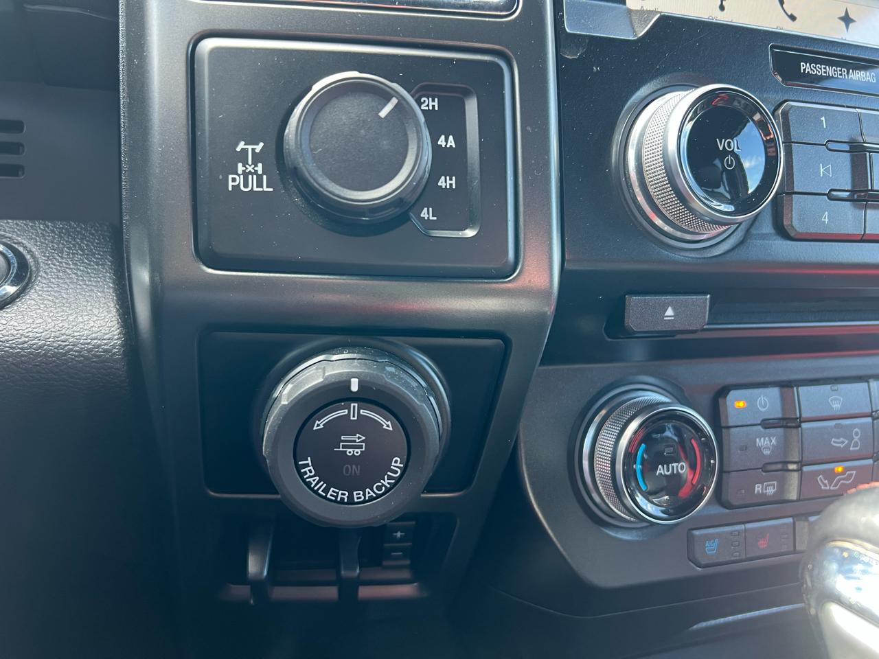 Ford F-150 4WD SuperCrew 145" FX4 2016