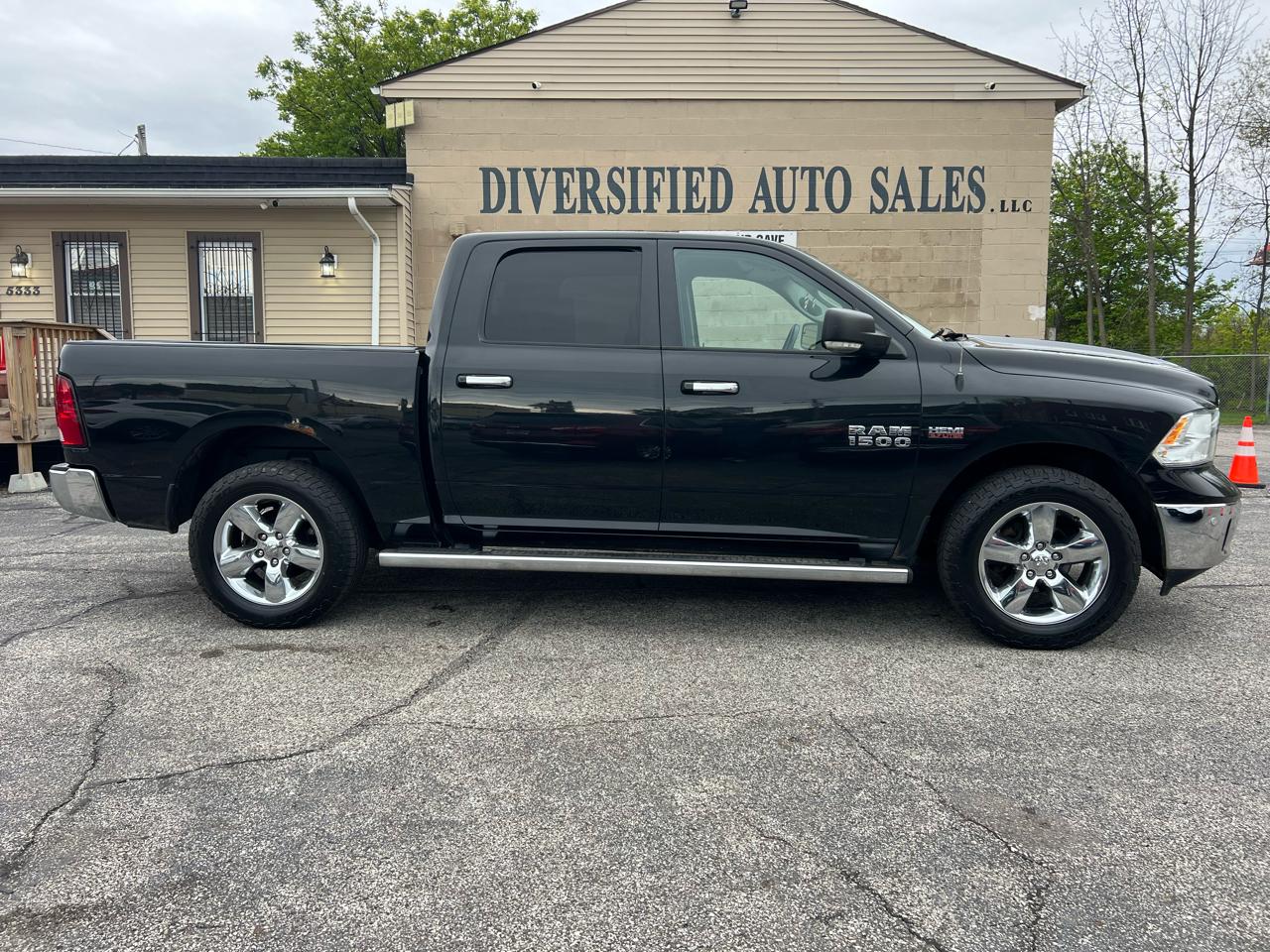 RAM 1500 4WD Crew Cab 140.5" Big Horn 2016