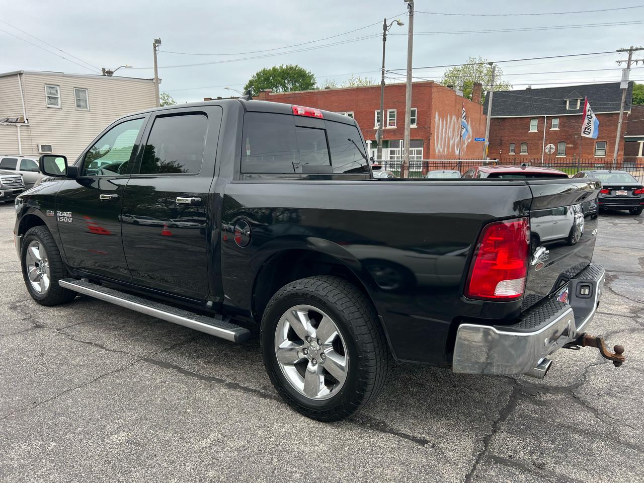 RAM 1500 4WD Crew Cab 140.5" Big Horn 2016
