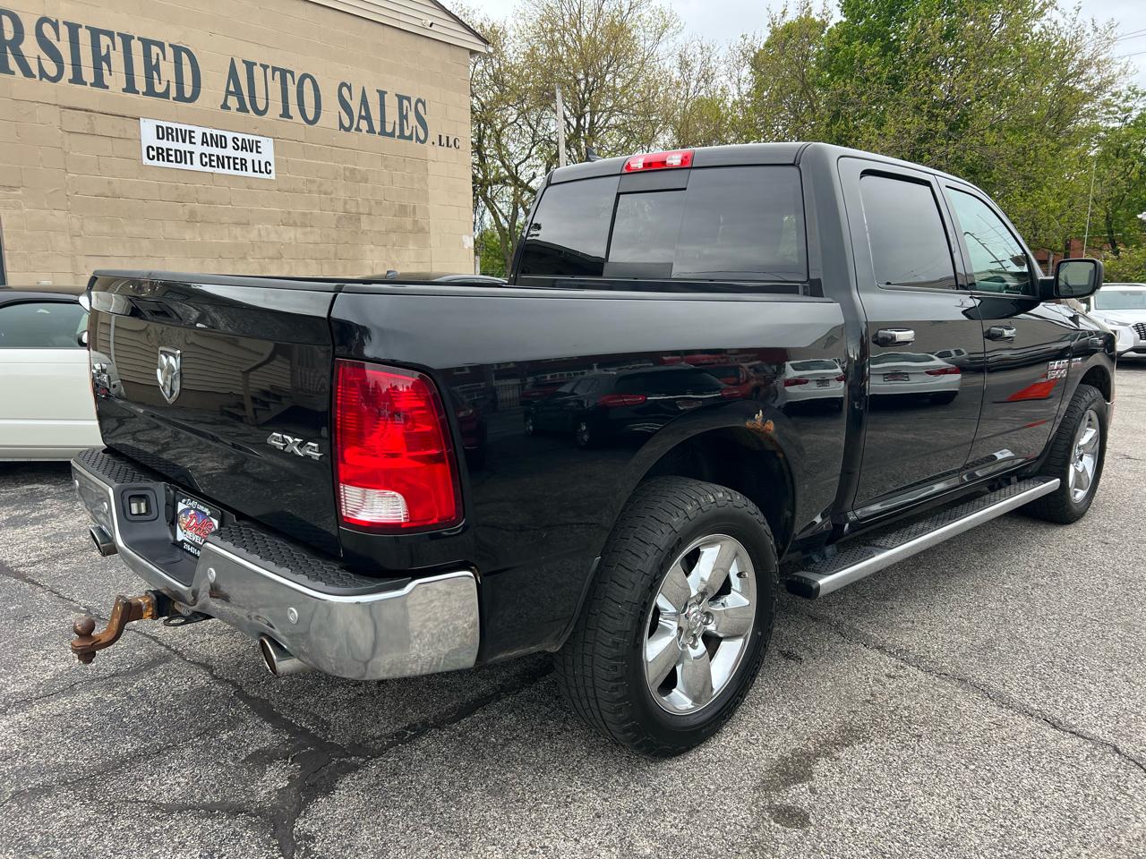 RAM 1500 4WD Crew Cab 140.5" Big Horn 2016