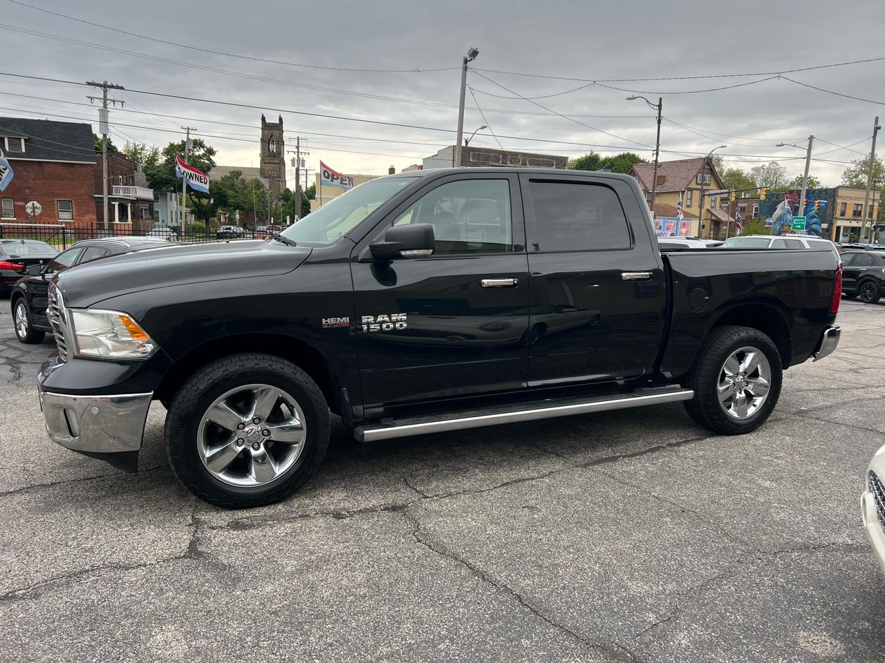 RAM 1500 4WD Crew Cab 140.5" Big Horn 2016