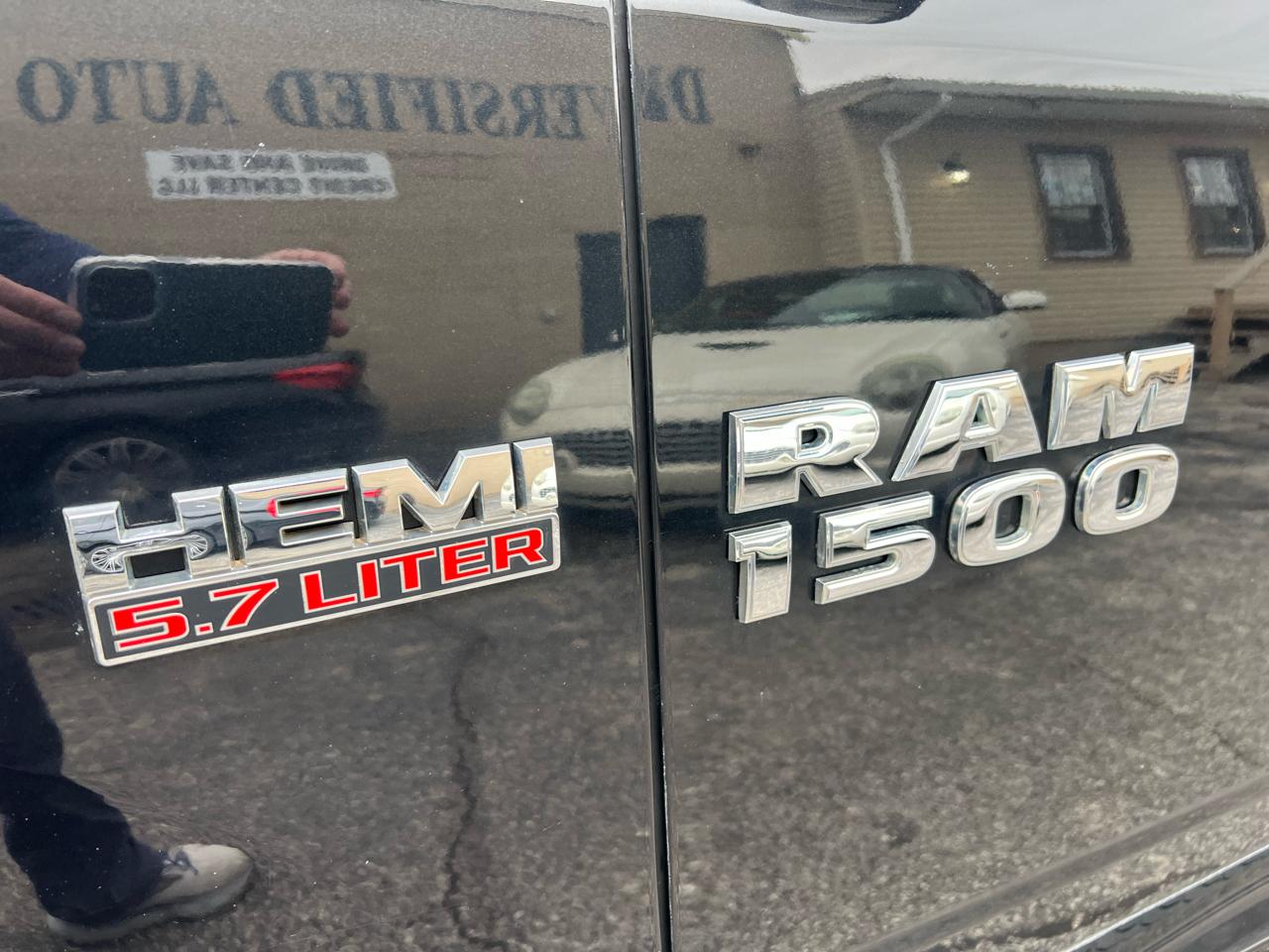 RAM 1500 4WD Crew Cab 140.5" Big Horn 2016
