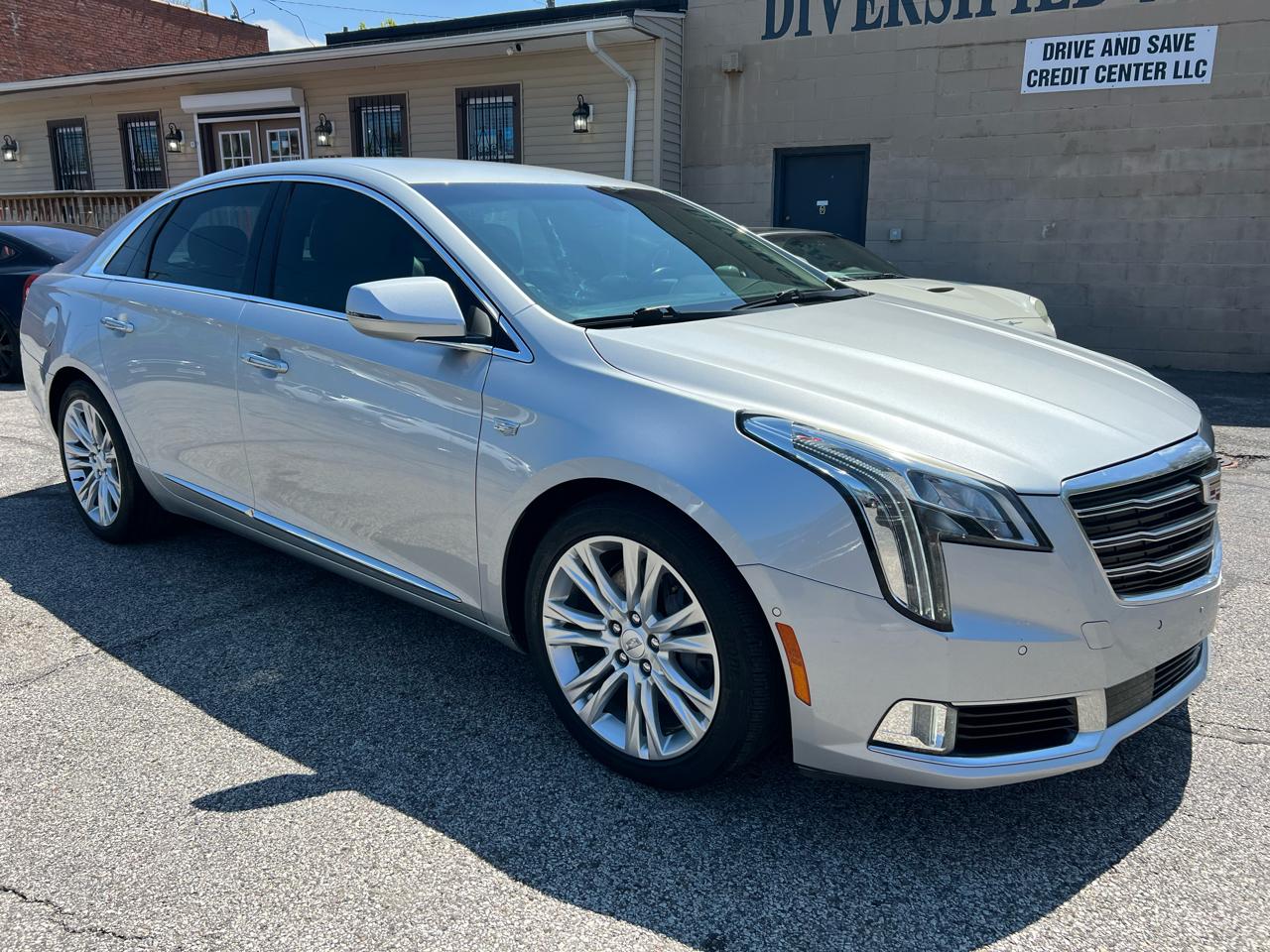 Cadillac XTS 4dr Sdn Luxury FWD 2018
