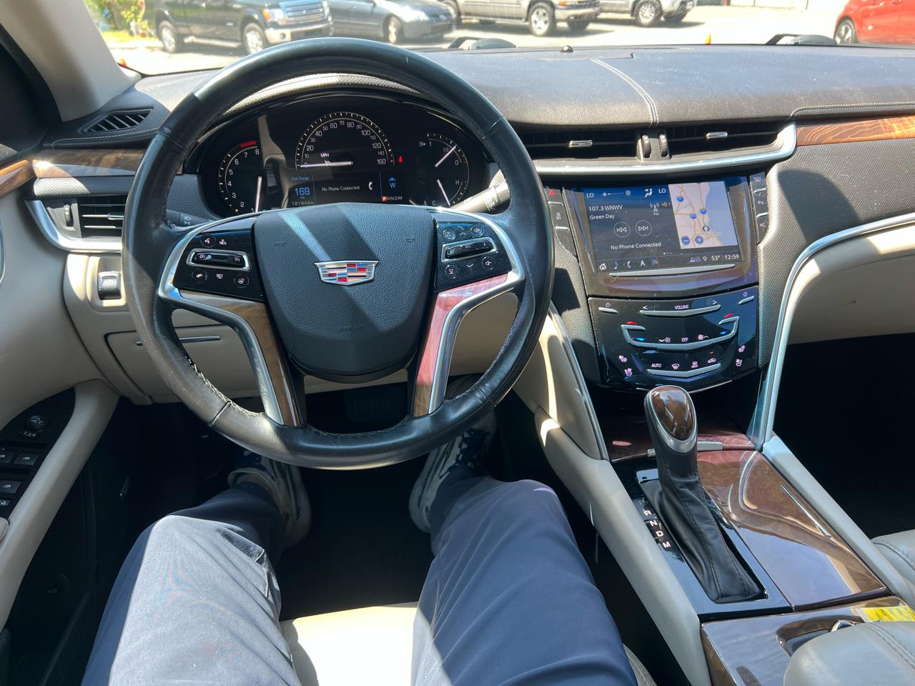 Cadillac XTS 4dr Sdn Luxury FWD 2018