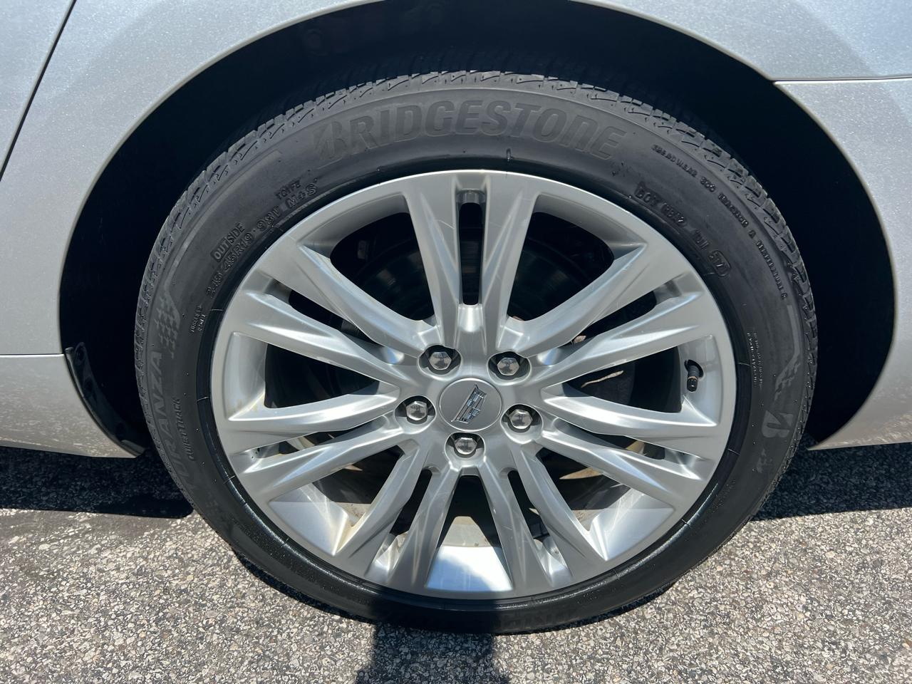Cadillac XTS 4dr Sdn Luxury FWD 2018